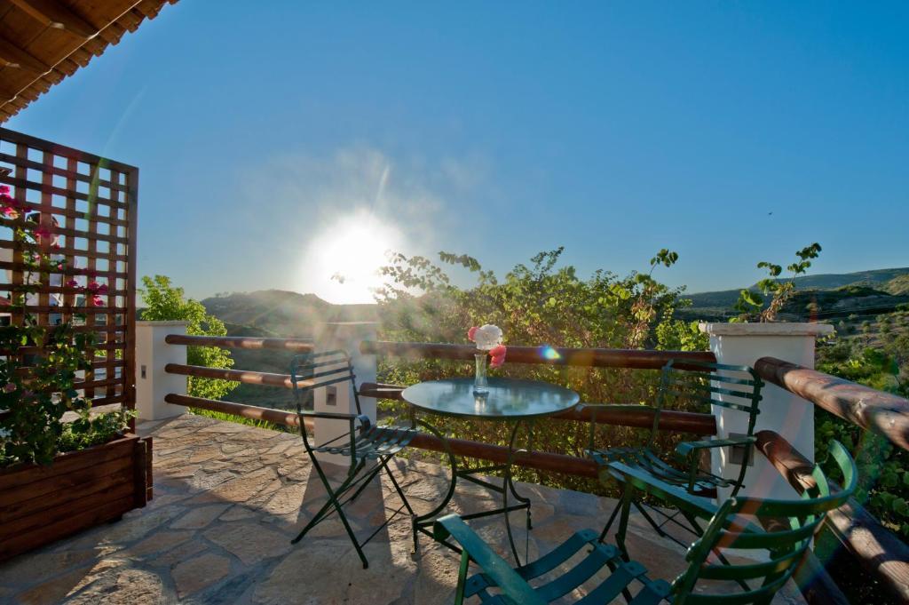 Bacchus Hotel Ancient Olympia Room photo